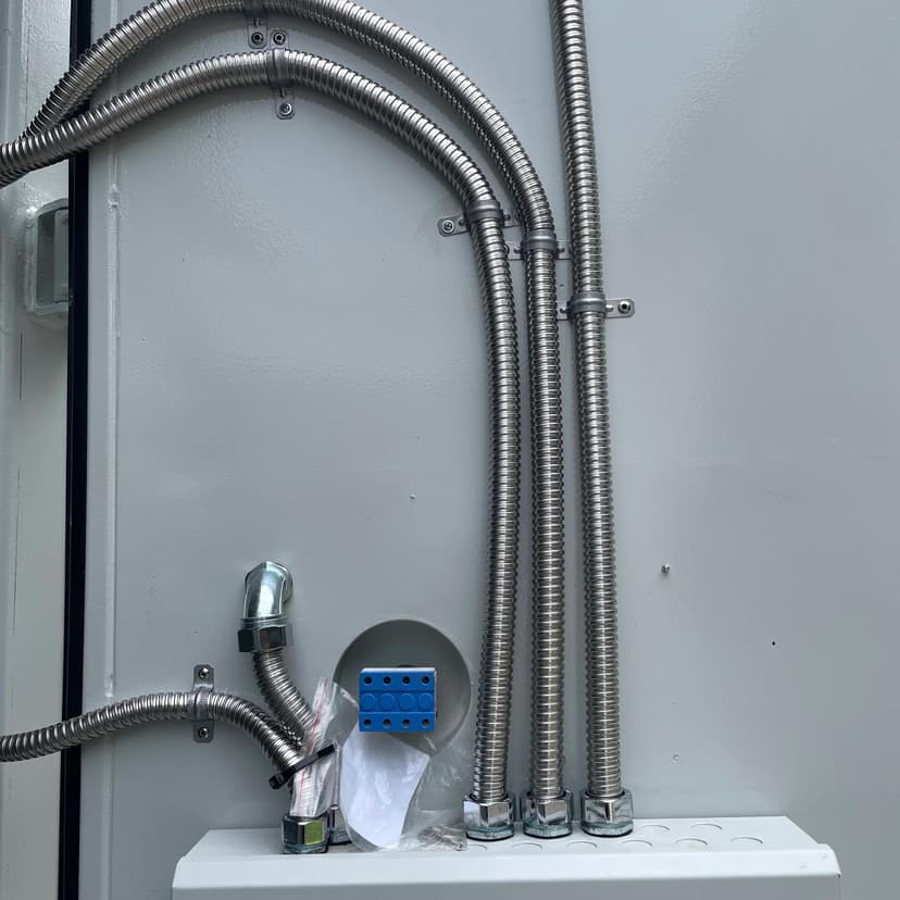 Incoming flexible conduit and sealed interface